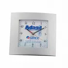 Relógio de parede social