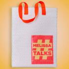 Sacola para eventos feita em plástico bolha laranja, personalizada para Melissa