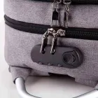 Mochila para notebook com fechamento em cadeado com segredo