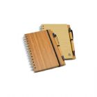 Bloco de anotações personalizado com capa e caneta de bambu.