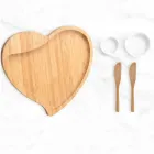 Kit petisco com tábua em formato de coração