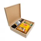 Kit vinho com bisnaga de queijo e torradinhas na caixa de MDF
