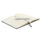 Caderno e caneta