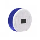 Caixa de som branca e azul com bateria recarregável