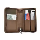 Kit higiene bucal com escova e creme dental