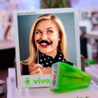 MONOCULO cores vibrantes, fluorescentes