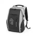 Mochila em 900D com USB - Personalizada