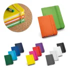 Cadernos em várias cores