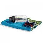 Conjunto composto por uma toalha e garrafa