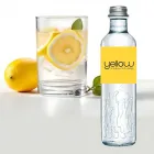 Água mineral personalizada em garrafa de vidro