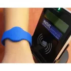 Pulseira RFID ou NFC de silicone personalizada 