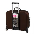 Mala de viagem horizontal personalizada em formato retangular, que une estilo e praticidade. Peça um orçamento de brindes personalizados para sua empresa.