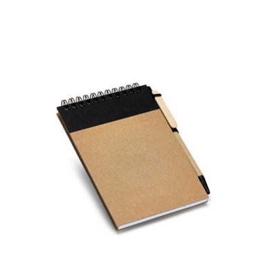 Caderno cartão capa dura com detalhe na cor preta com esferográfica