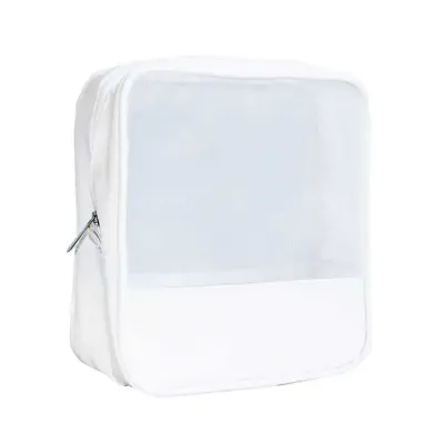 Nécessaire em verniz com zíper niquelado 