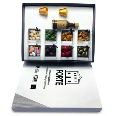 Kit Licor Personalizado com Derivados + Copos de Chocolate