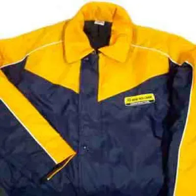 Jaqueta personalizada em nylon amarela e marinho com logo