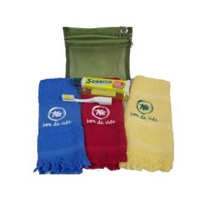 Kit bucal personalizado com toalhas coloridas 