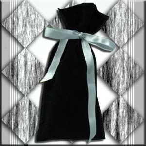 Embalagem personalizada em Veludo com fita. Pode-se alterar cor, material e tamanho.