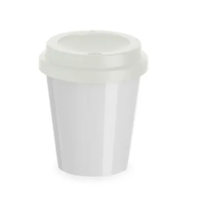 Copo branco personalizável.