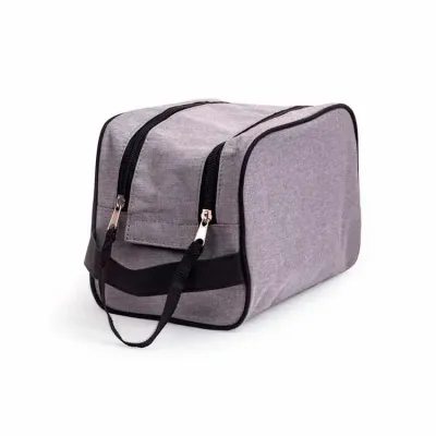 Nécessaire confeccionada em poliéster com zíper duplo