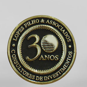 Medalha Personalizada em bronze fundido com aplicação de logotipo.