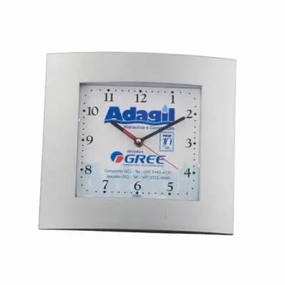 Relógio de parede social