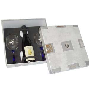 Caixa para garrafa e taças 