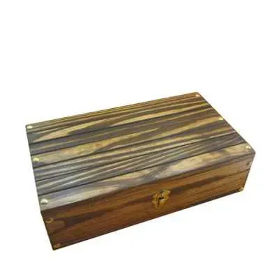 Kit cachaça com caixa confeccionada em madeira envelhecida 