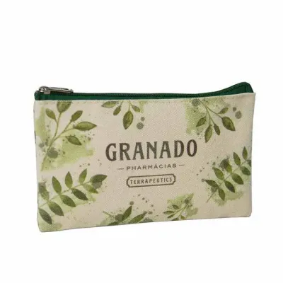 Nécessaire estampado com fechamento em zíper 