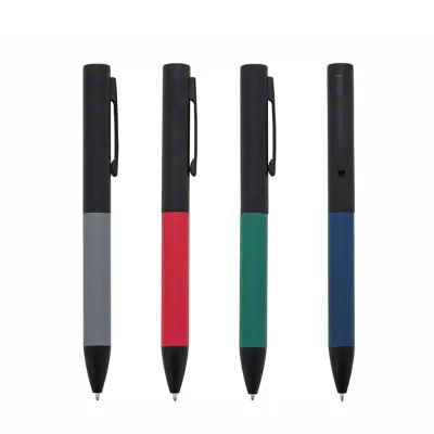 Caneta de metal preto fosco com detalhe colorido