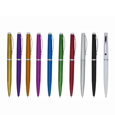 Caneta plástica com aro