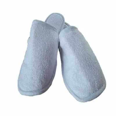 Chinelo de quarto atoalhado branco