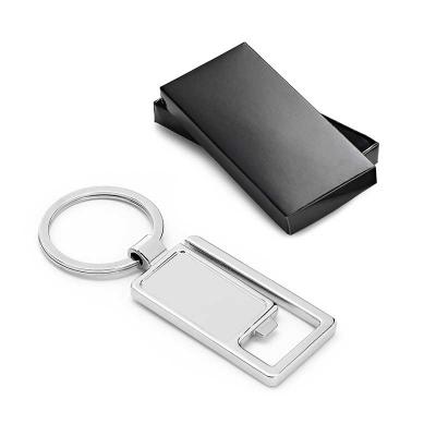 Chaveiro com abridor e mosquetão