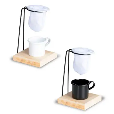 Coador de café com caneca e base de mandeira 