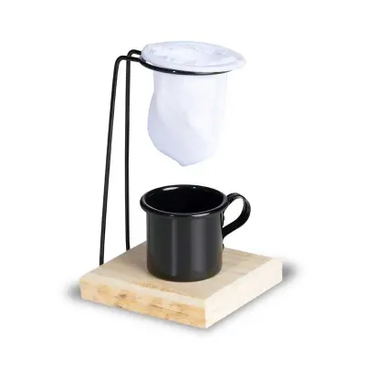 Coador de café com caneca preta 