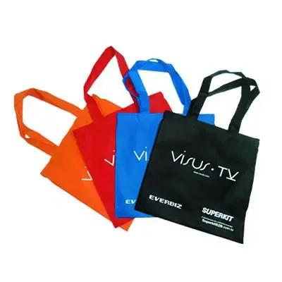 Sacola em TNT em várias cores