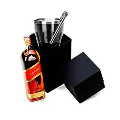 Kit presente com Whisky Johnnie Walker Red Label