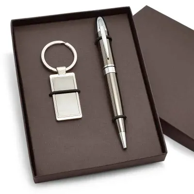 Kit Especial Chaveiro e Caneta de Metal 1