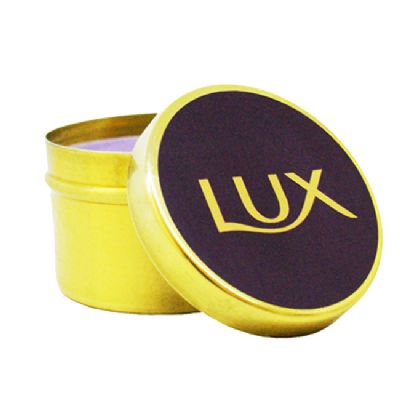 Vela aromática em lata dourada personalizada com logo