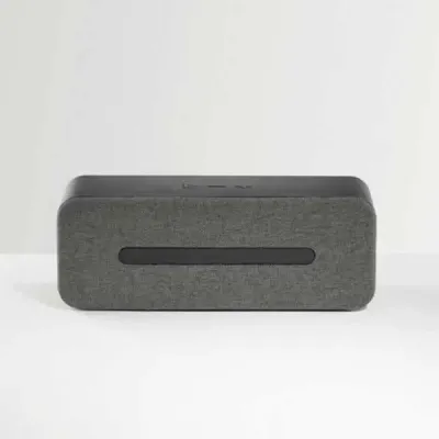 Caixa de som com tecido texturizado 