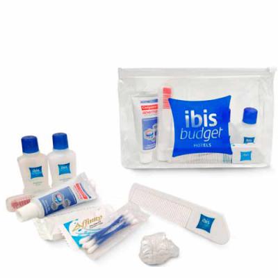 Kit higiene pessoal personalizado com diversos itens de higiene