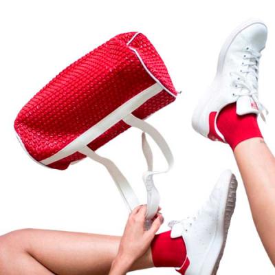 Bolsa esportiva de academia feita de plástico bolha vermelha com alça branca