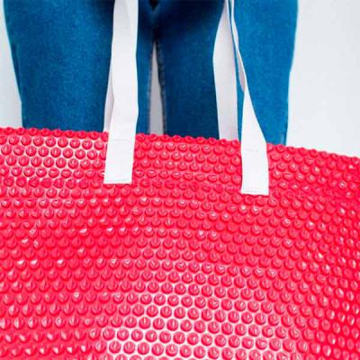 Bolsa de praia de plástico bolha vermelha com alça branca