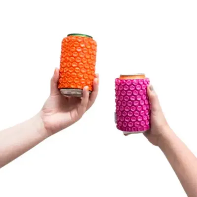 Camisinha Porta Lata de plástico bolha rosa laranja