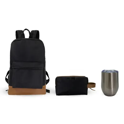 Kit com Mochila, Necessaire e Copo