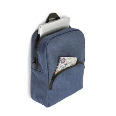 Mochila para notebook. 600D de alta densidade. Compartimento principal com divisória almofadada p...