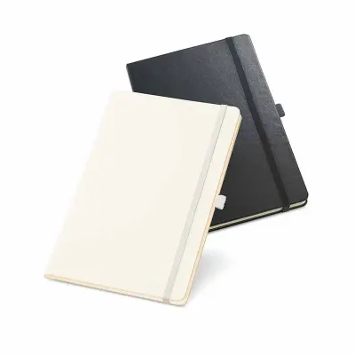 Caderno na cor preto e branco