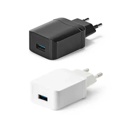 Adaptador USB - ABS com carregamento rápido 3.0 - cores branco e preto