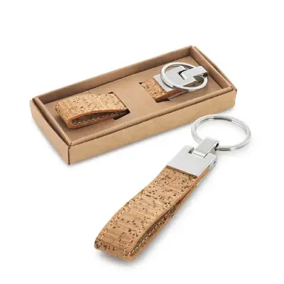 Chaveiro de cortiça e metal