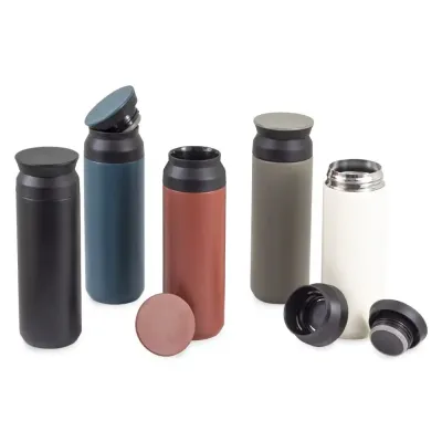 Garrafa térmica com parede dupla em aço inox